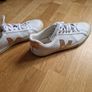 Ladies Veja Shoes Size 6.5 Image 2