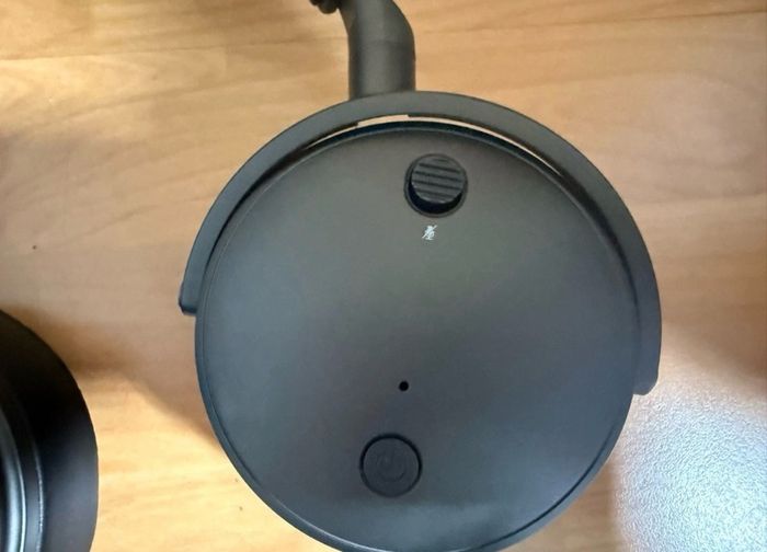 Audeze Maxwell wireless headset