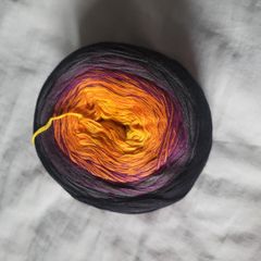 Hobbii Dahlia Cotton cake yarn 200g NEW gradient