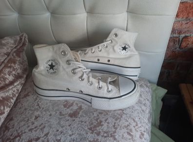 white converse hightops