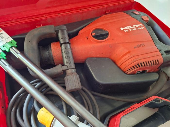 Hilti TE 700-AVR Sds Max Breaker 110v "Serviced"