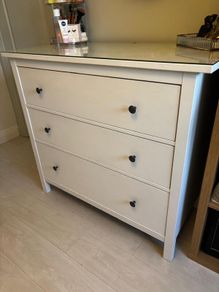 White 3-drawer dresser