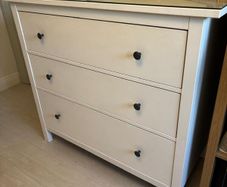 White 3-drawer dresser