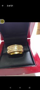 18CT Gold diamond ring