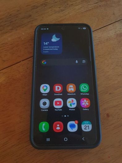 samsung  galaxy s23 in perfect condition open to all networks working perfect no marks or scratches