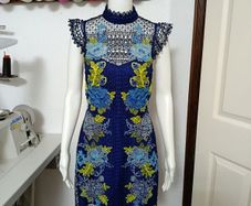 Karen Milllen guipure lace& embroidered floral mini dress