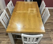 Solid wood extendable Kitchen Table with glass top & 6 chairs