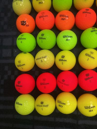 30 Wilson Coloured Balls