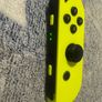 Nintendo Switch Joy-Con (R) Neon Yellow Image 2