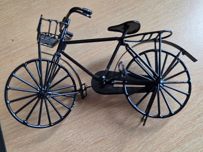 Miniature bicycle