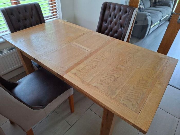 Kichen Table & 4 Chairs
