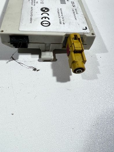 BMW X3 E83 3402526-04 antenna amplifier 21367510 Am/fm-div/fzv 433mhz A3l2b729g