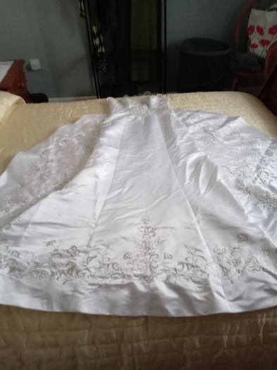 Lovely wedding dress