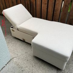 left chaise longue of sofa bed