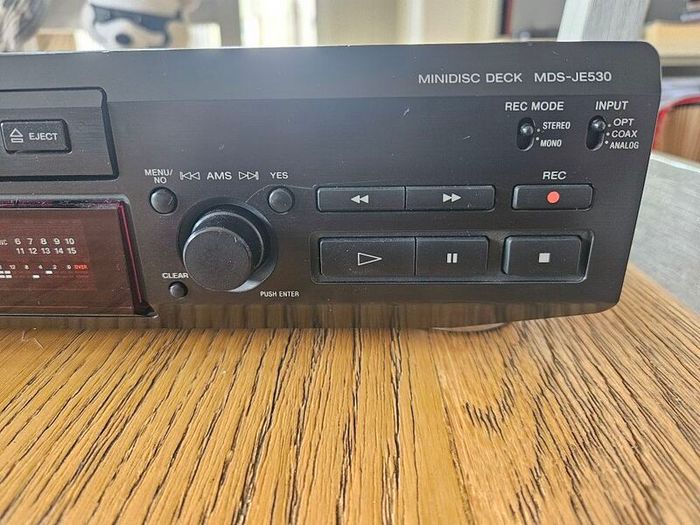 Sony MDS-JE530 minidisc player/recorder