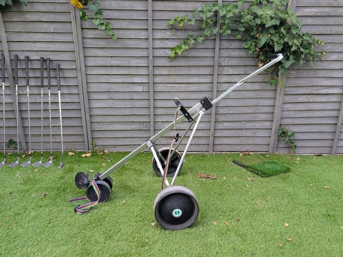 golf club set including bag and trolley