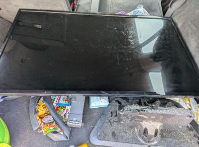 broken 42in LG TV