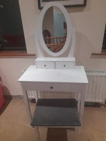 Girls dressing table