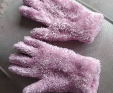 Fluffy pink gloves never  worn