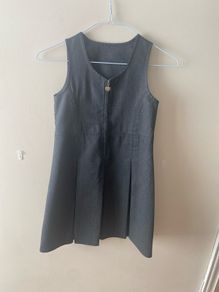 Dunnes grey pinafore (as new) age 7
