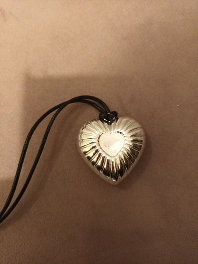 Heart costume necklace
