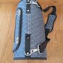 dog carrier bag with harness Image 2