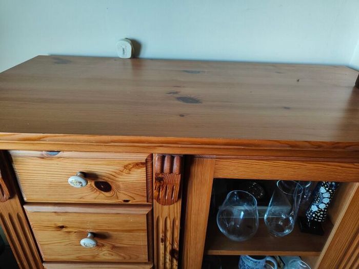 display cabinet