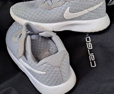 Toddler's runners Nike