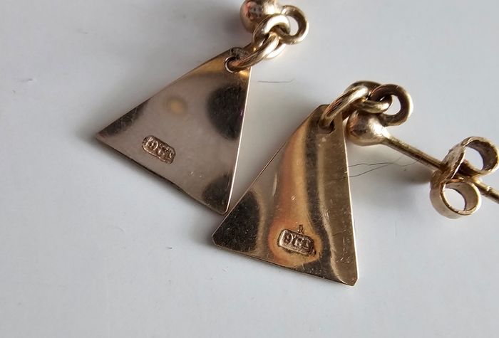 9ct Solid Gold Celtic Triangle Earrings