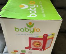 Babylo Push Along Activity Cube.