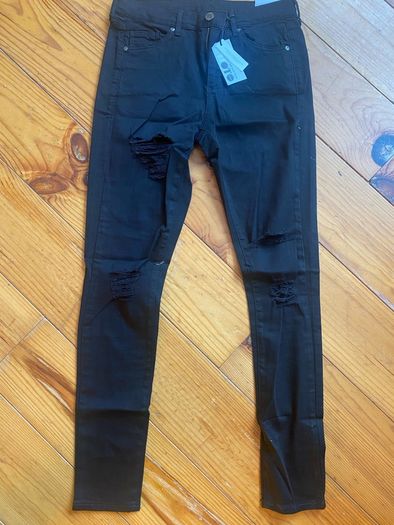 TopShop Leigh Super-soft Ripped Jeans
