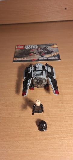 LEGO Star Wars 75161 TIE Striker Microfighter