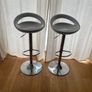 bar stools Image 3
