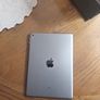Apple ipad 6th generation Image 2