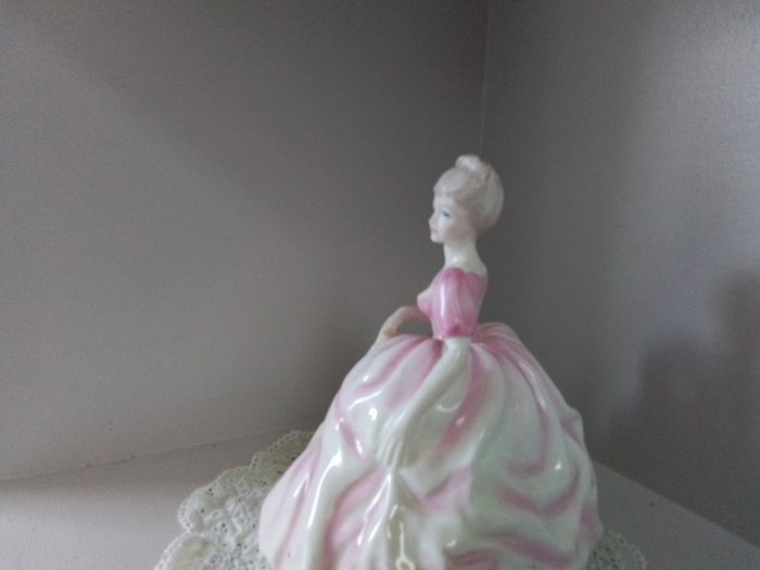 Coalport Ladies of fashion " Joy"