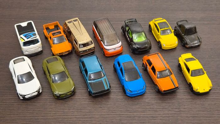 Hot Wheels Cars Loose Bundle - Used Unboxed - German Cars