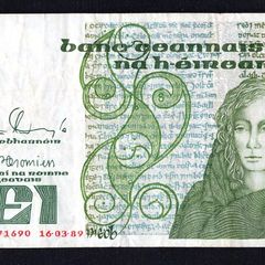1989 Ireland IR1 Queen Medb (Maeve) Banknote Series B. Note issued 16/03/89. Serial number EDK571690