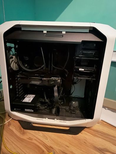 Gaming PC + Dual Monitor + Full Gaming/Audio Setup