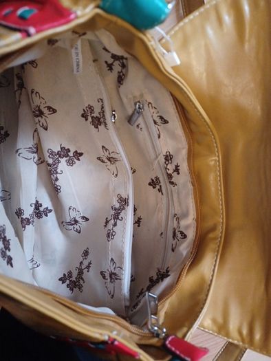 Handbag