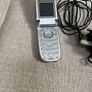 Motorola V220 Flip phone Image 2