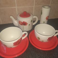 6 piece poppy design coffee set