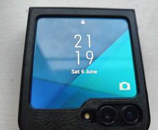 Samsung Galaxy Z Flip 5 - Spares or Repairs