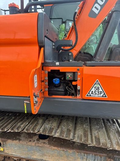 Doosan DX 140