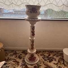 Ceramic flower stand