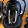 Maxi Cosi car seat and base Image 2