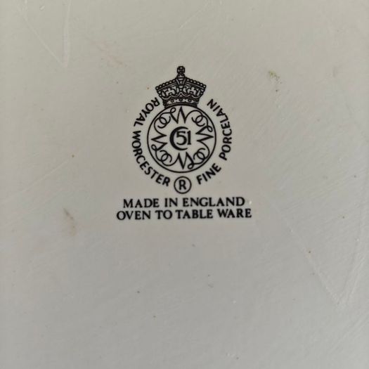 Royal Worcester flan dish in the Evesham Gold pattern