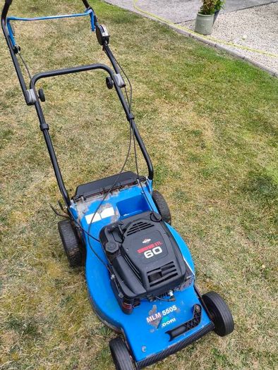 Briggs and Stratton Quantum XTL 60 Lawnmower