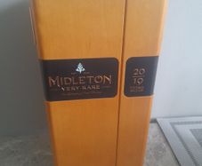 Midleton Very Rare 2019 Wooden Box