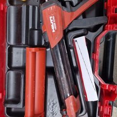 Hilti 2 Manual hard cartridge dispenser