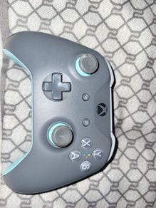 xbox one grey/blue controller